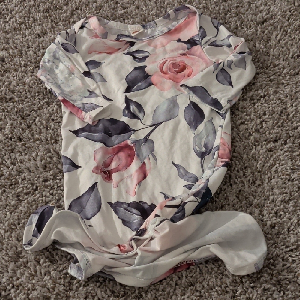 6/$35  Short Sleeve Baby Onesie